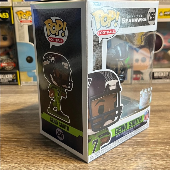 Funko Pop! Geno Smith NFL Seattle Seahawks Figure with Green and Blue - Picture 2 of 4